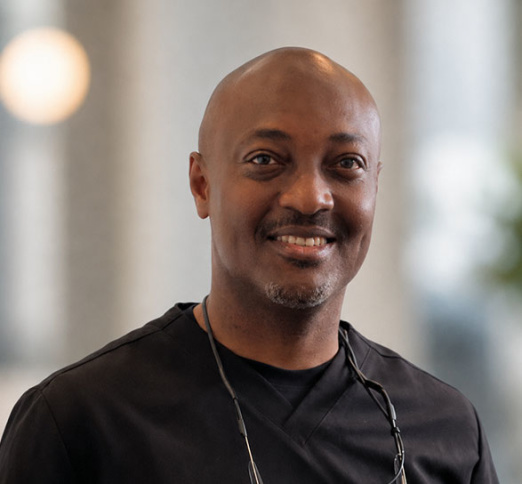 Dr. Benedict Chukwuma, Dentist in Hollinger Dental Group - Portrait Photo