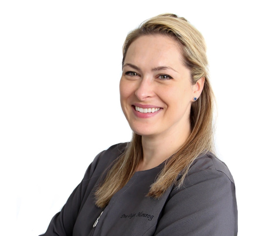 Dr. Olga Mourog, Dentist in Centre Dentaire Linda Bélanger - Portrait Photo