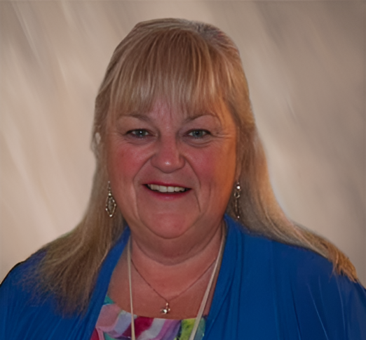 Dr. Lynne Chadwick, Dentist in Centre Dentaire VIVA Cornwall - Portrait Photo