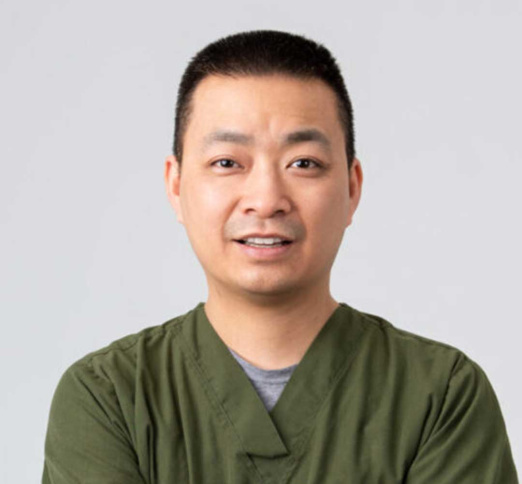 Dr. Henry Ma, Dentist in Accent Dental - Portrait Photo