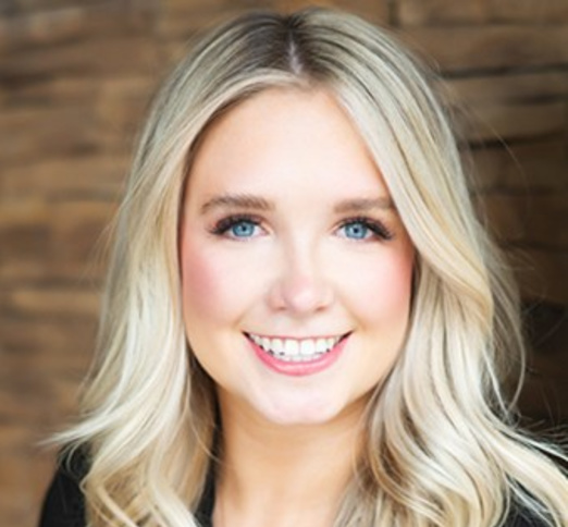 Dr. Sara Hasell, Dentist in Marquis Dental Group - Portrait Photo