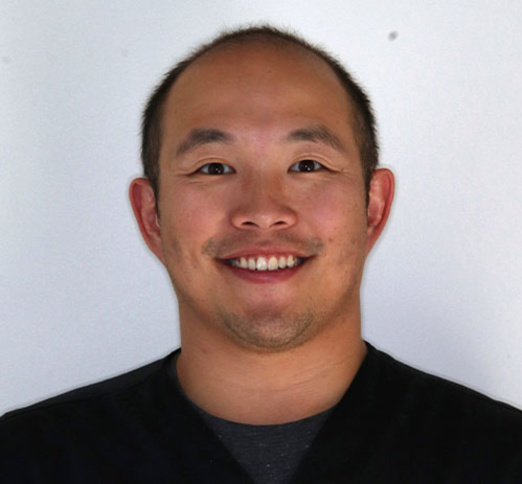 Dr. Peter Tran, Dentist in Metro Dental Care - Portrait Photo