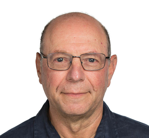 Dr. Jeffrey Sher, Dentist in Arenson Dental & Associates - Portrait Photo