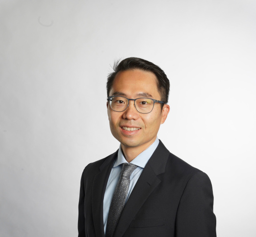 Dr. Kristopher Lee, Dentist in Crescent Oral Surgery - Aurora - Portrait Photo