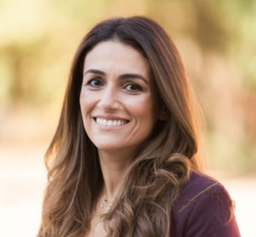 Dr. Amira Elmallakh, Dentist in Dawson Dental - Aurora - Portrait Photo