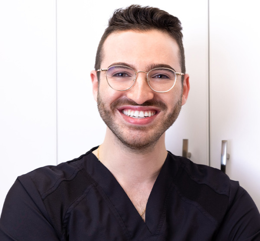 Dr. Oliver Richa, Dentist in Clinique dentaire Chambly - Portrait Photo