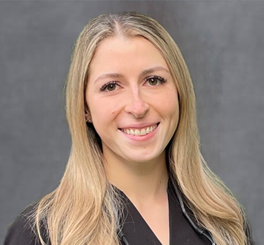 Dr. Dominika Kovaleva, Dentist in Driftwood Dental - Courtenay - Portrait Photo