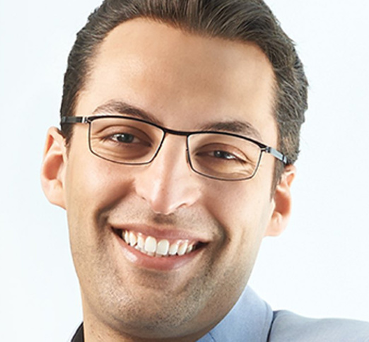 Dr. Yassine Harichane, Dentist in Centre Dentaire et d’Implantologie Socqué - Portrait Photo