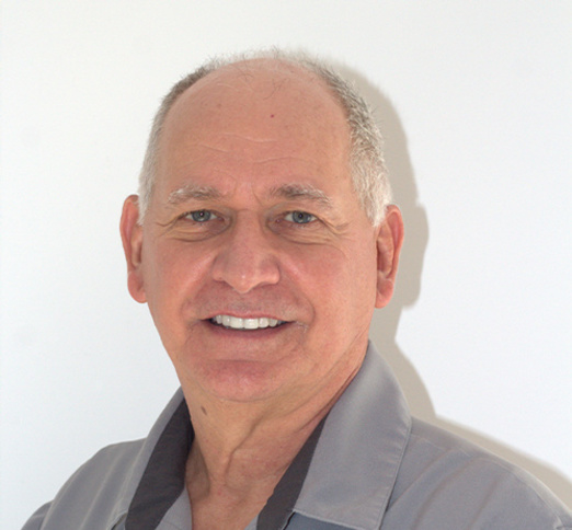 Dr. Paul Mathurin, Dentist in Centre Dentaire Monk - Portrait Photo