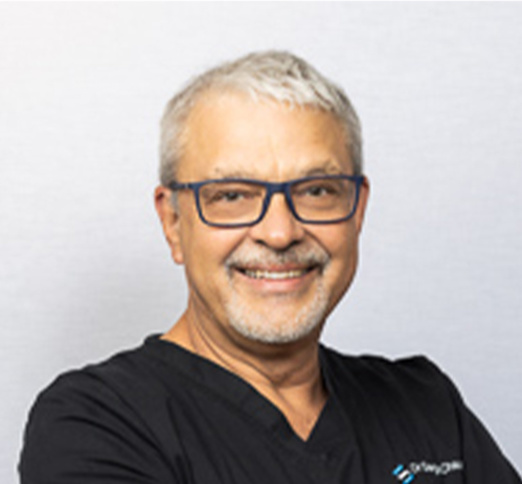 Dr. Serge Chaussé, Dentist in Centre Dentaire Serge Chausse - Portrait Photo