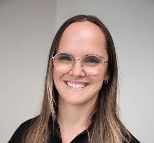 Dr. Adèle Soucy, Dentist in Centre Dentaire Linda Bélanger - Portrait Photo