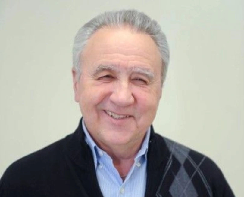 Dr. Alexander Aronov