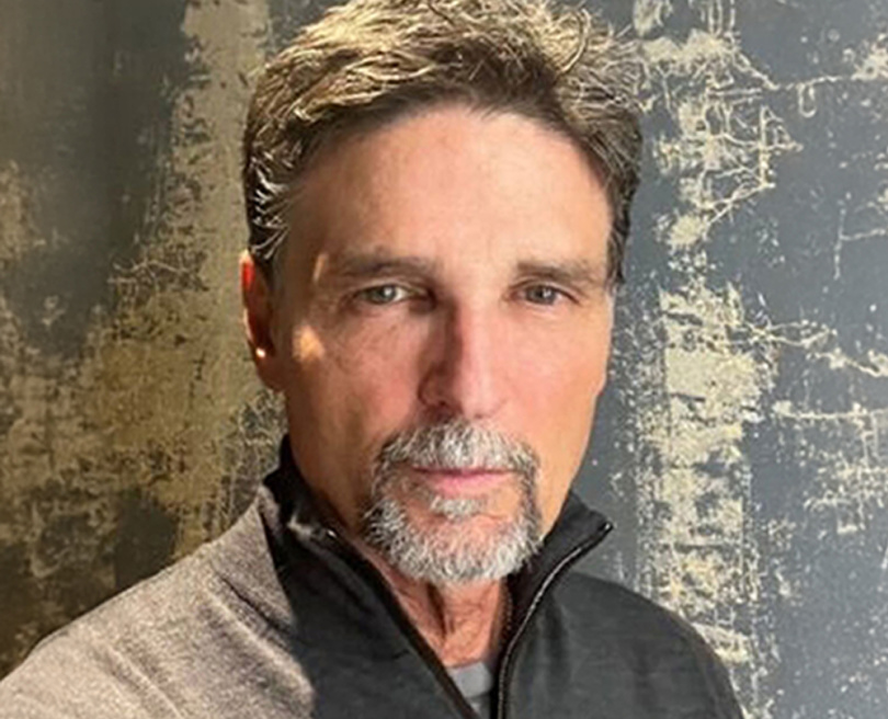 Dr. Dennis Krmec