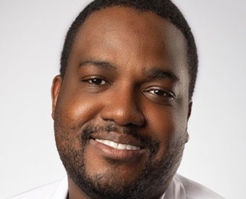 Dr. Oluwaseun Fasoyiro (Dr. Sean)