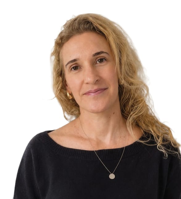Dr. Stéphanie Neveu, Dentist at Clinique Dentaire Claremont - Portrait Photo