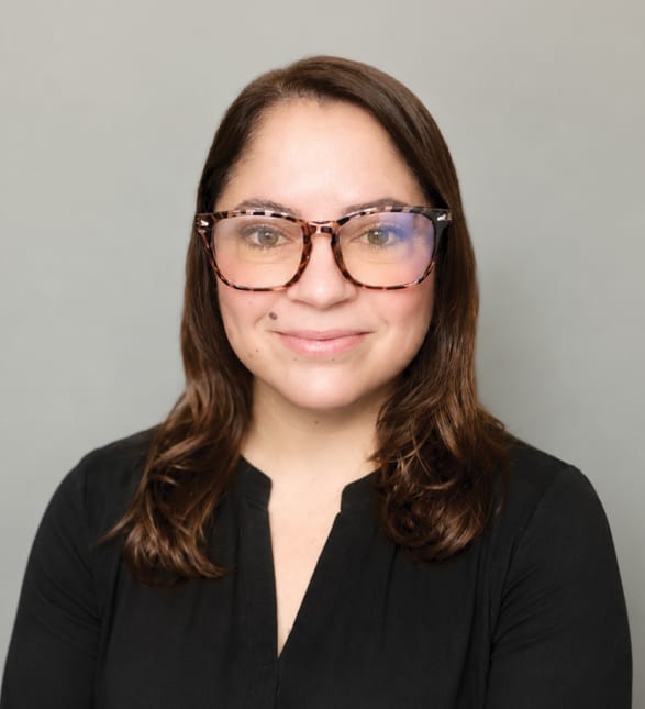 Dr. Mireya Senye, Dentist at Clinique Dentaire Claremont - Portrait Photo