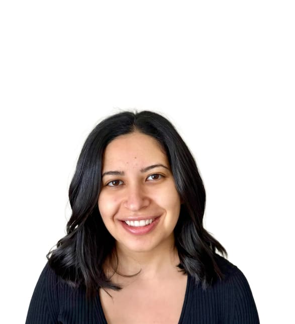 Dr. Mary Mikhaeil, Dentist in LifeSmiles Dental - Grant Park Mall - Portrait Photo