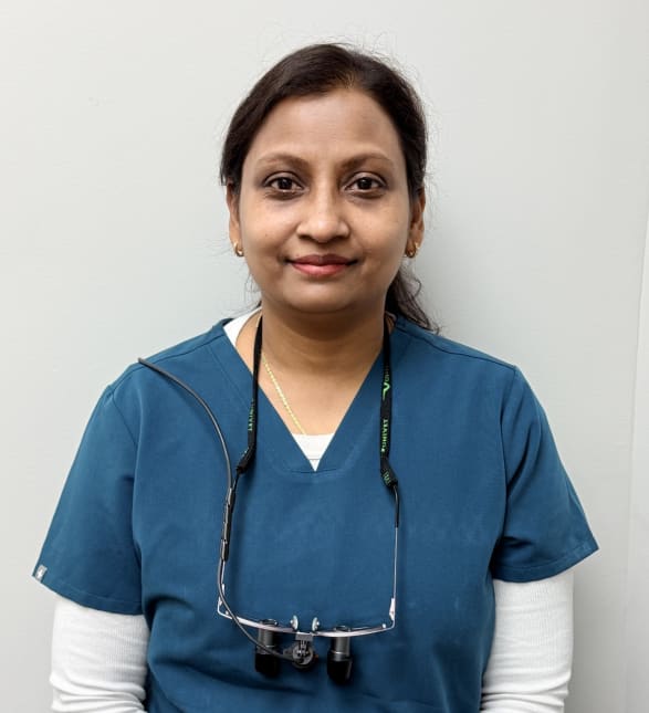 Dr. Suneela Tatikonda, Dentist in Wiarton Dental - Portrait Photo