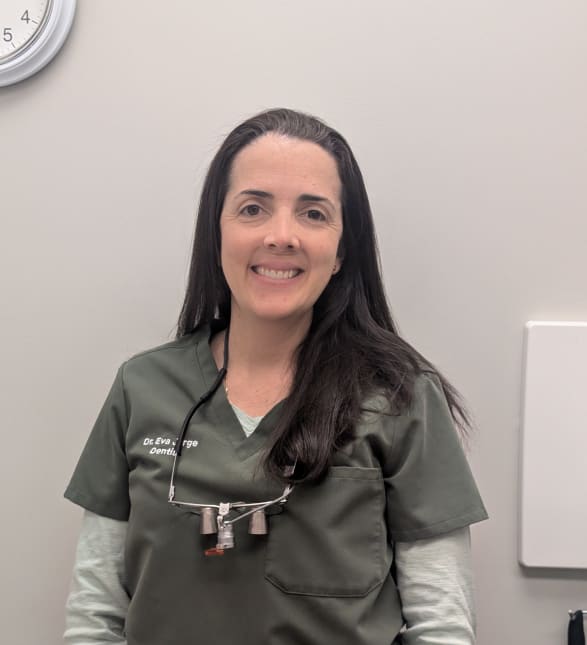 Dr. Eva Jorge, Dentist in Barrhaven South Dentistry - Portrait Photo