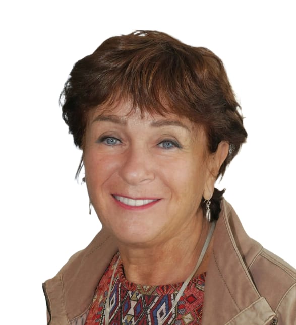 Dr. Anna Goldenberg, Dentist at Canyon Creek Dental Clinic - Portrait Photo