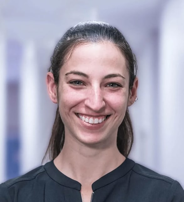 Dr. Carolyn Karr, Dentist in Dentistry on Liverpool - Portrait Photo