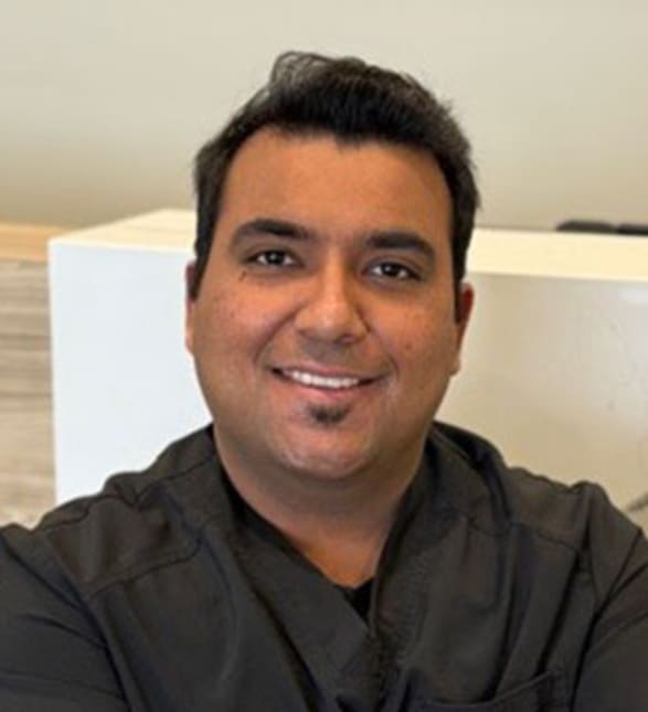 Dr. Yash Patel, Dentist in Ellerslie Dental Studio - Portrait Photo