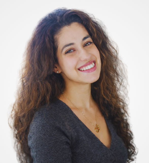 Dr. Mansi Ahuja, Dentist in Smile Esthetics Dental Care - Portrait Photo