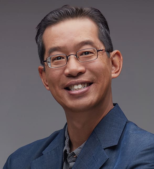 Dr. Jay Haraphongse, Dentist in Affinity Dental - Sherwood Park - Portrait Photo