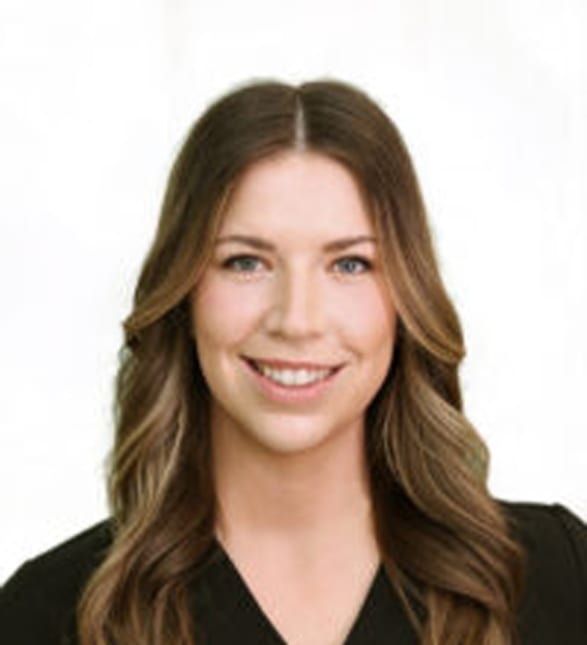 Dr. Jenna McNutt, Dentist in Brookside Dental - Portrait Photo
