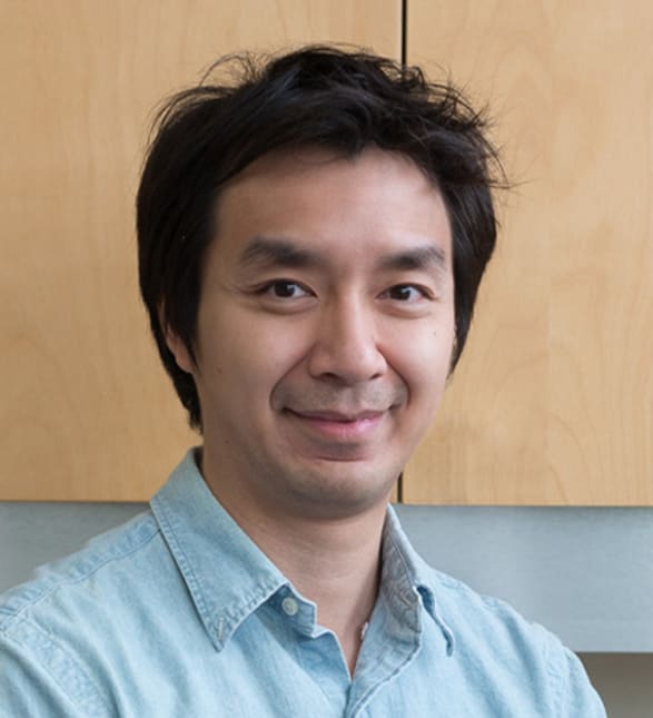 Dr. Dinh Nguyen, Dentist in MarPark Dental Care - Portrait Photo