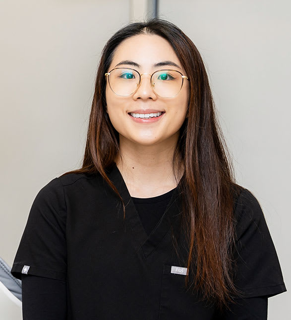 Dr. Karen Li, Dentist at Bowmanville Dental - Portrait Photo