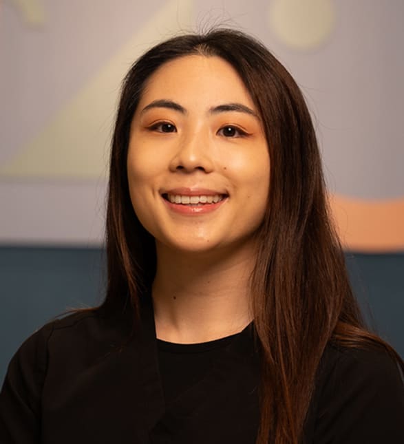 Dr. Karen Li, Dentist in Bowmanville Dental - Portrait Photo