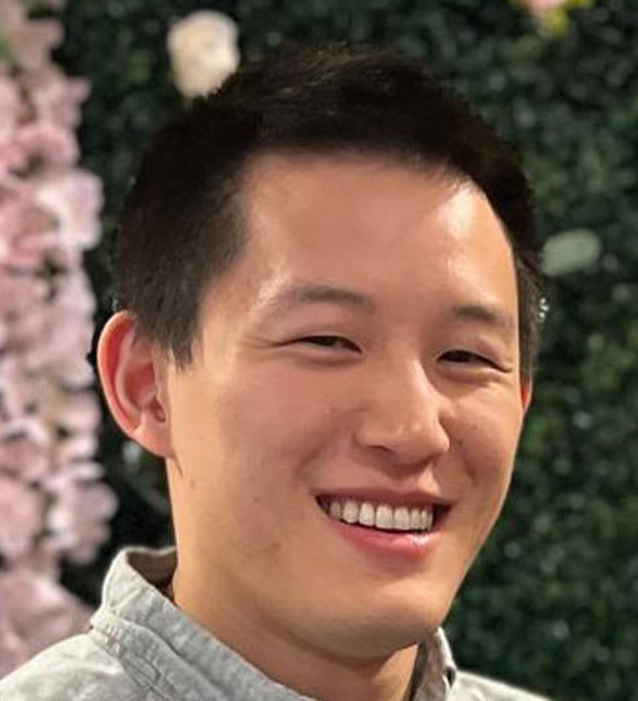 Dr. Eric Shieh, Dentist in Dawson Dental - Waterloo - Portrait Photo