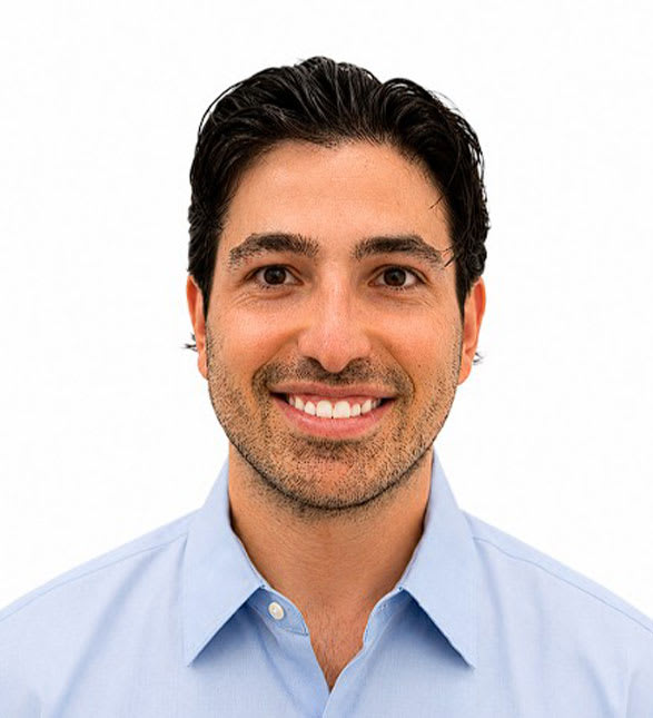Dr. Noah Wolfe, Dentist at Dentistry @ Momentum - Portrait Photo