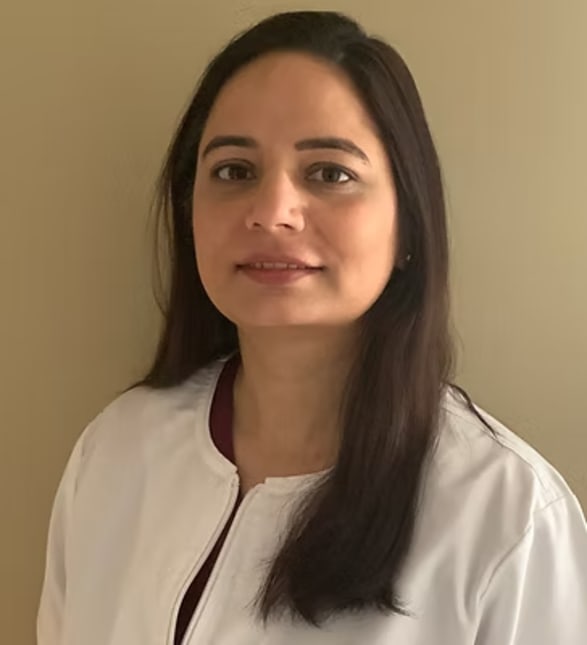 Dr. Meeta Mahal, Dentist at Amherst Family Dental Clinic - Portrait Photo
