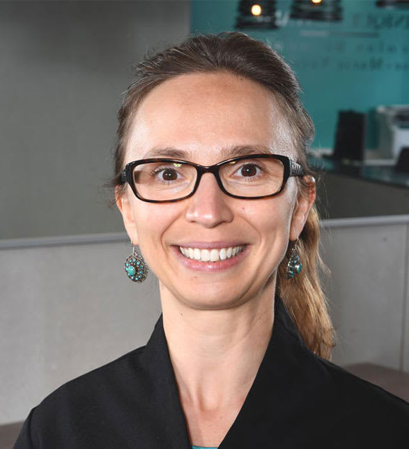 Dre Rose-Marie Vasilescu, dentiste, Clinique Dentaire Nicolas Beaudoin & Associée - Photo portrait