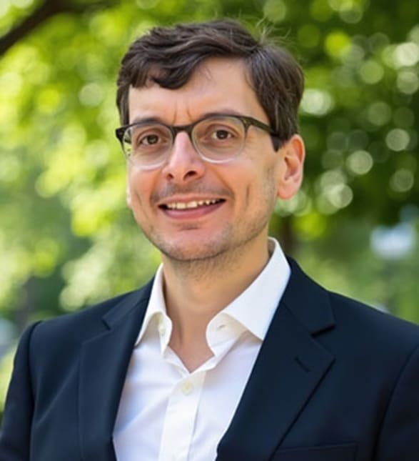 Dr. Mina Farag, Dentist in River Oaks Dental - Portrait Photo