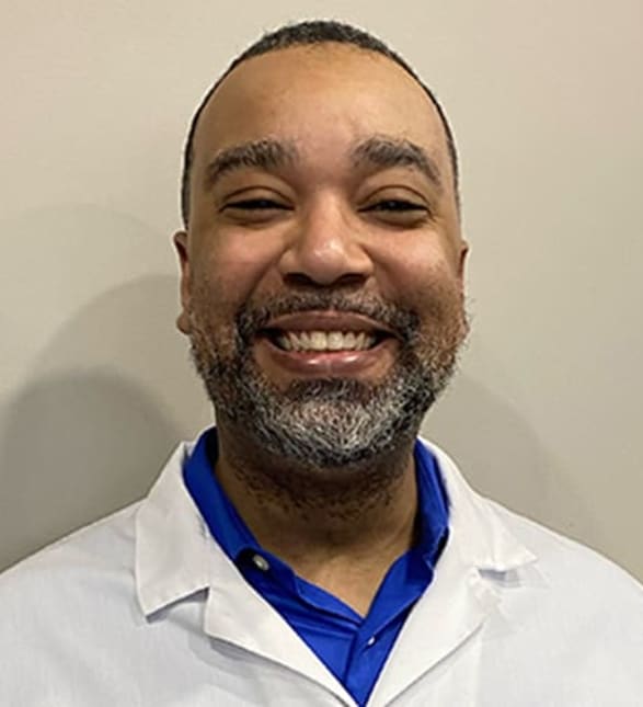 Dr. Esam Shawky, Dentist in St. Clair Beach Dental Centre - Portrait Photo