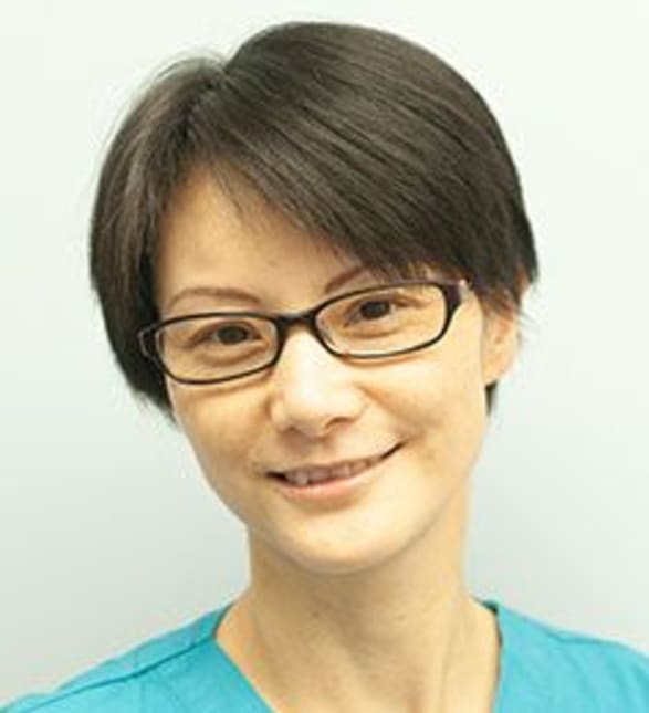 Dr. Shirley Li, Dentist in Ridge Smile Dental Clinic - Portrait Photo