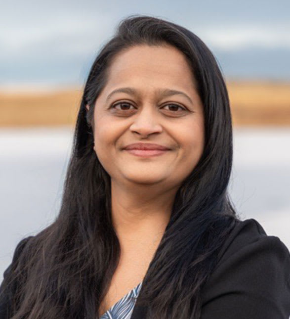 Dr. Nilam Butani, Dentist in Saddletowne Dental - Portrait Photo