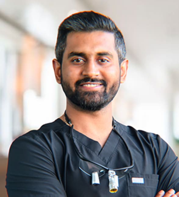 Dr. Smit Vekaria, Dentist in Life Dental - Portrait Photo