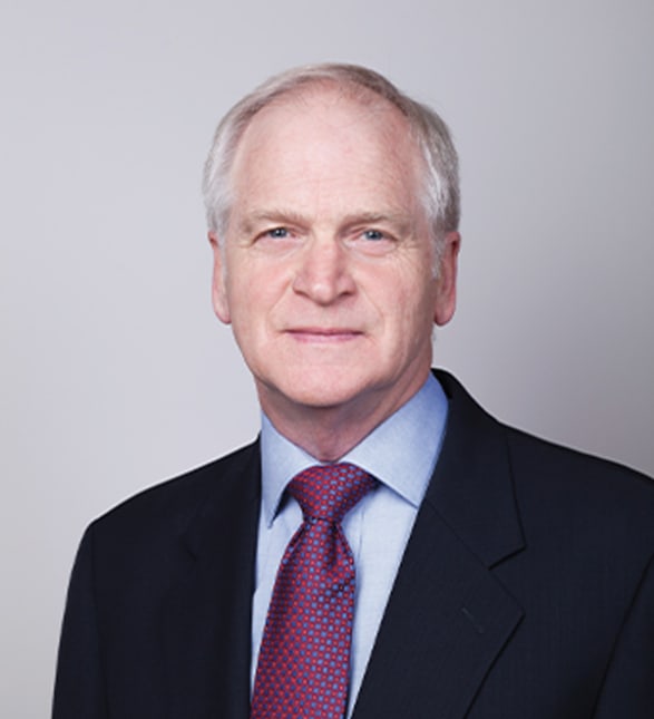 Dr. Peter Lobb, Dentist in Quadra Dental Centre - Portrait Photo