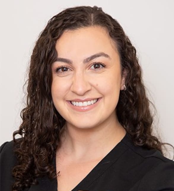 Dr. Deniz Mirza, Dentist in Bay Dental Group (Sault Ste. Marie) - Portrait Photo