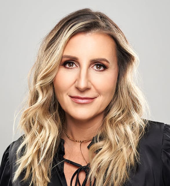 Dr. Anik Saintonge, Dentist in Broadway Station Dental Centre - Portrait Photo