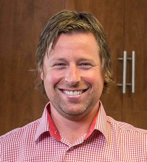 Dr. Greg Elliott, Dentist in Elliott Dental Studio - Portrait Photo