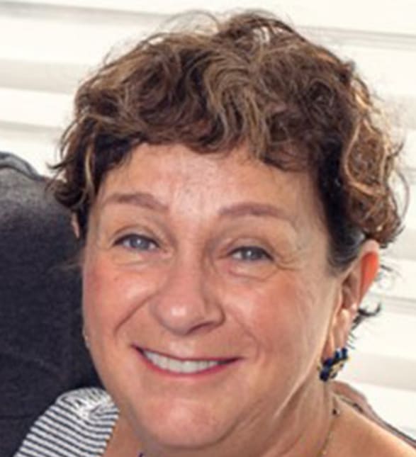 Dr. Anna Goldenberg, Dentist in Canyon Creek Dental Clinic - Portrait Photo