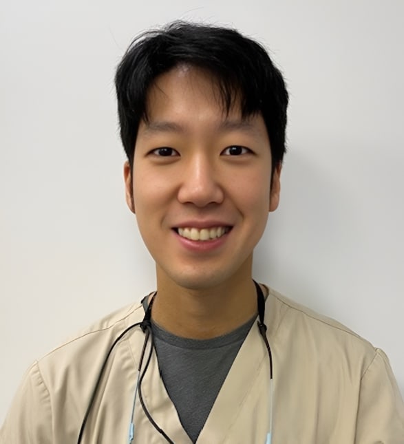 Dr. Hundoo Kim, Dentist in Canyon Creek Dental Clinic - Portrait Photo