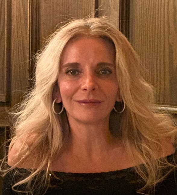 Dr. Regina Geiman, Dentist in Rutherford Village Dental - Portrait Photo