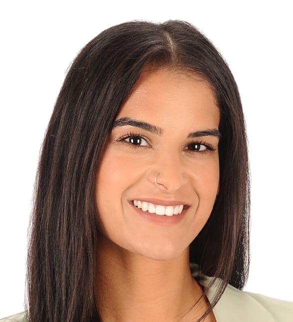 Dr. Raajan Garcha, Dentist in Alouette Dental Centre - Portrait Photo