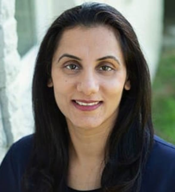 Dr. Amanpreet Jhajj, Dentist in Fort Malden Dentistry - Portrait Photo